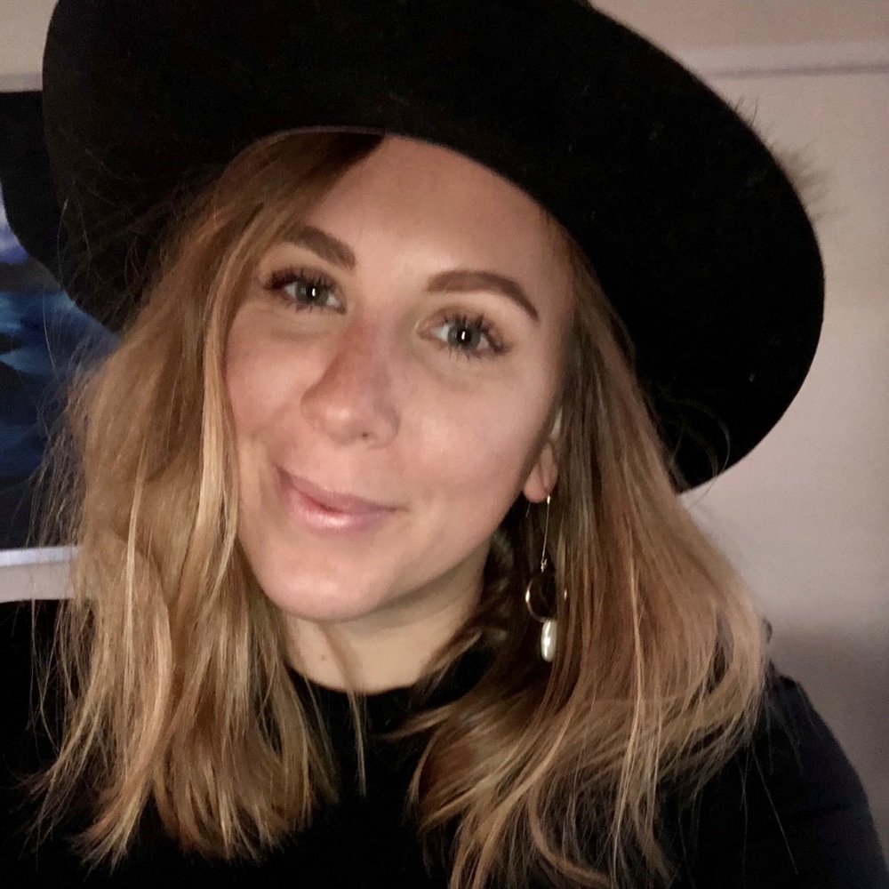 Meet your Posher, Liz